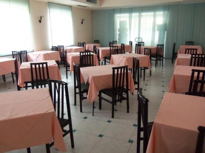 Hotel Silvia Viserbella di Rimini Luaran gambar